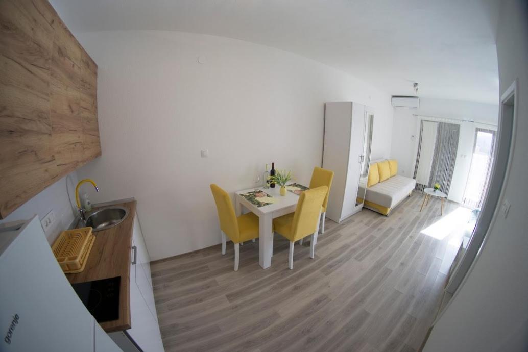 טרביניה Apartmani Ivkovic+ מראה חיצוני תמונה