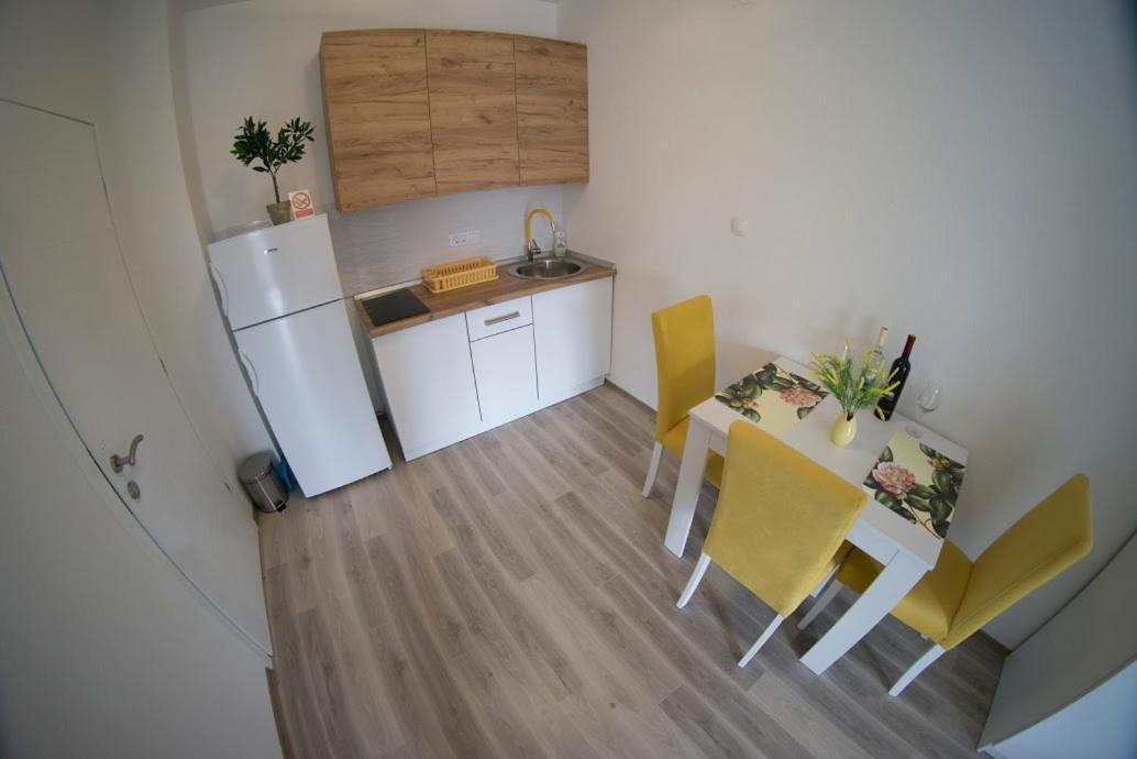 טרביניה Apartmani Ivkovic+ מראה חיצוני תמונה