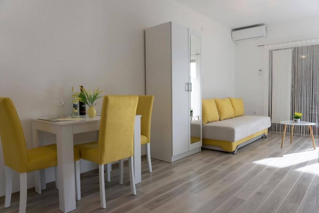 טרביניה Apartmani Ivkovic+ מראה חיצוני תמונה